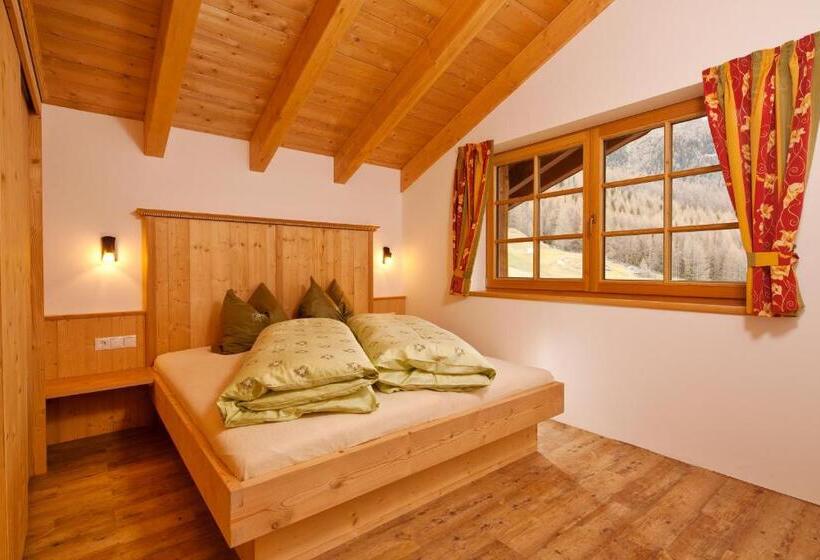 اتاق استاندارد, Andis Almdorf