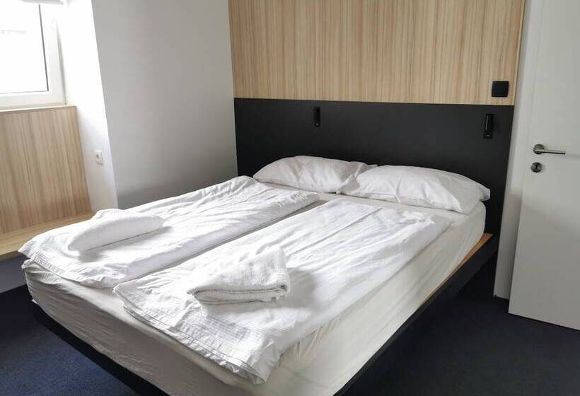 اتاق استاندارد, Cha Cha Rooms