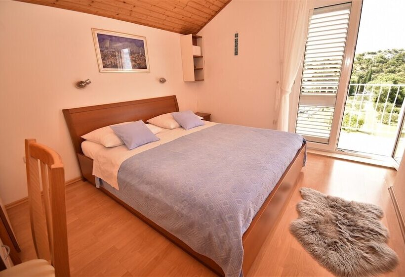 2 Bedroom Apartment Garden View, Guesthouse Kanjuo