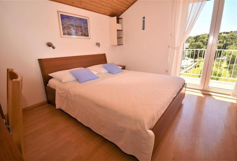 2 Bedroom Apartment Garden View, Guesthouse Kanjuo