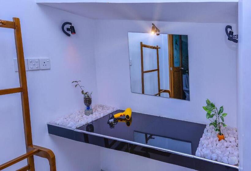 Номер Стандарт Трехместный, Dimuthu Home Stay