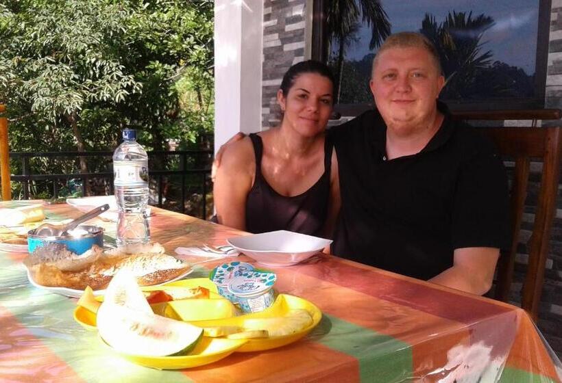 Номер Стандарт Трехместный, Dimuthu Home Stay