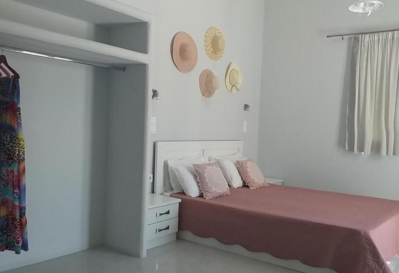 带阳台的三人标准间, Passos Rooms