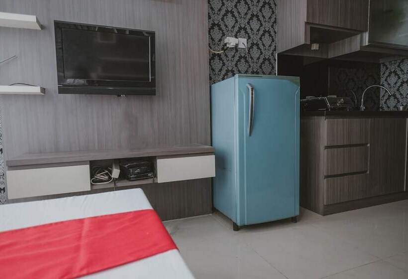 Номер Economy, Reddoorz Apartment @ Saladin Mansion Margonda