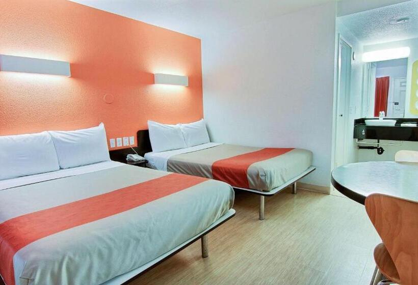 Четырехместный Номер Deluxe, Motel 6corpus Christi, Tx  East  North Padre Island