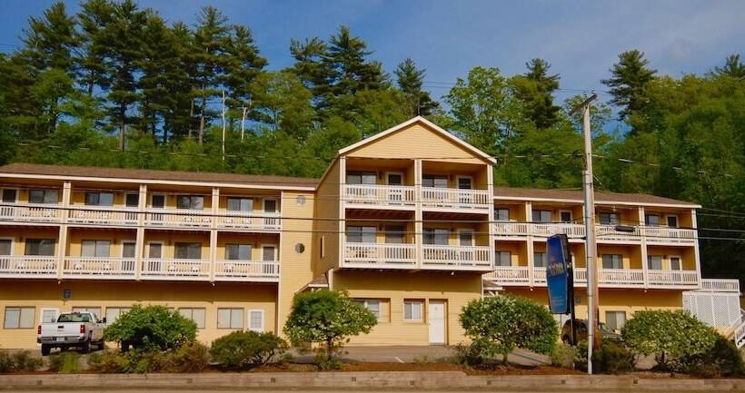独立房间带夫妻标准床, Naswa Resort