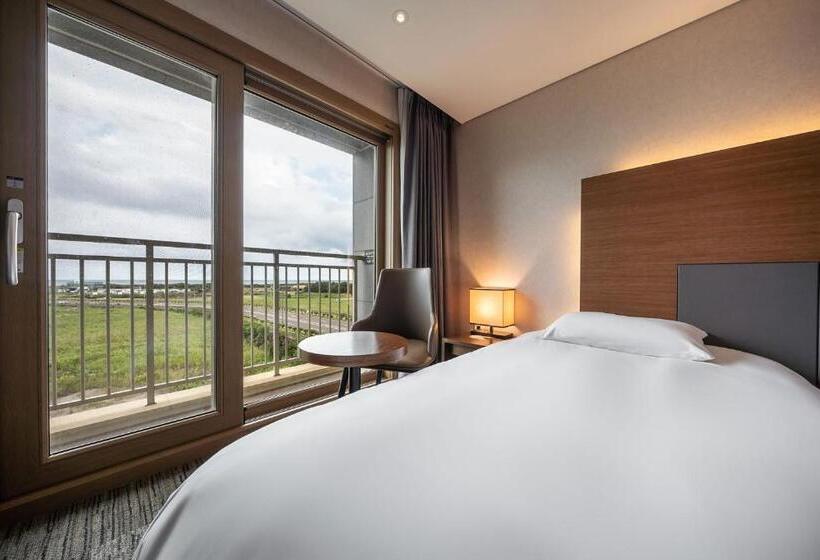 Трехместный Номер Deluxe, Jeju Seongsan Golden View