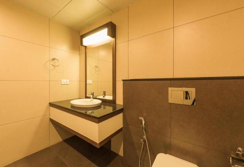 스탠다드 룸 킹사이즈 침대, Trivers Resort Munnar