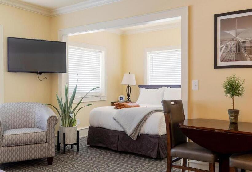 سوییت لوکس, The Plaza Hotel   Milwaukee