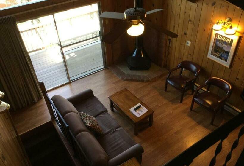 Стандартный Номер Кровать Кинг, The Pines Resort & Conference Center