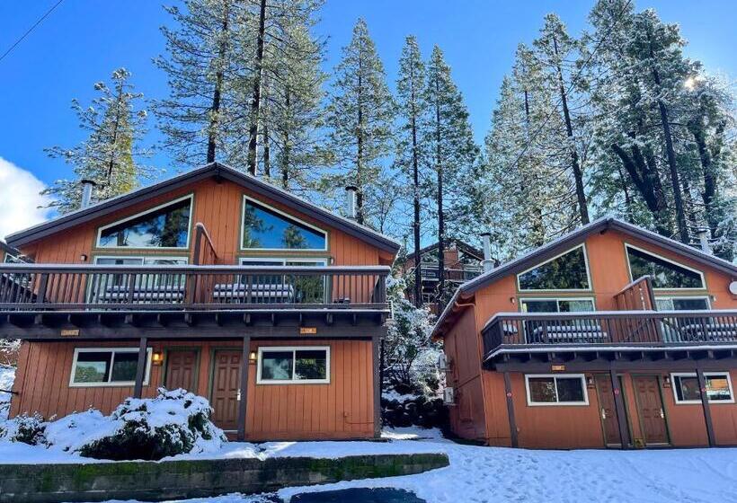 Стандартный Номер Кровать Кинг, The Pines Resort & Conference Center