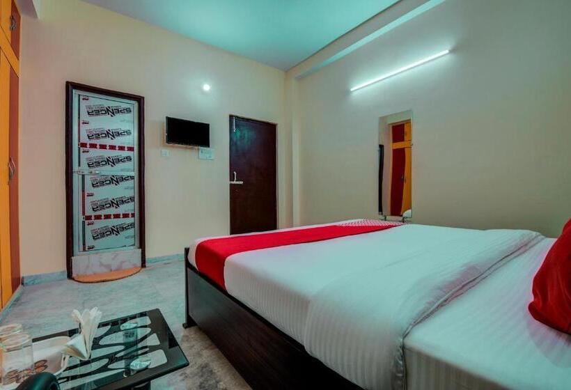 اتاق کلاسیک سه تخته, Super Hotel O Rajbanshi Nagar