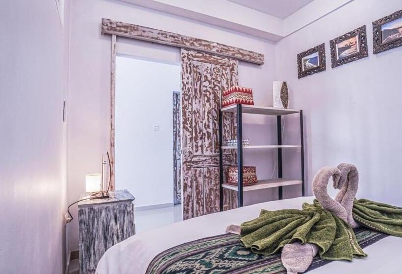 Вилла 1 Спальня Вид на Море, Waenis Sunset View Hotel And Restaurant, Amed, Bali