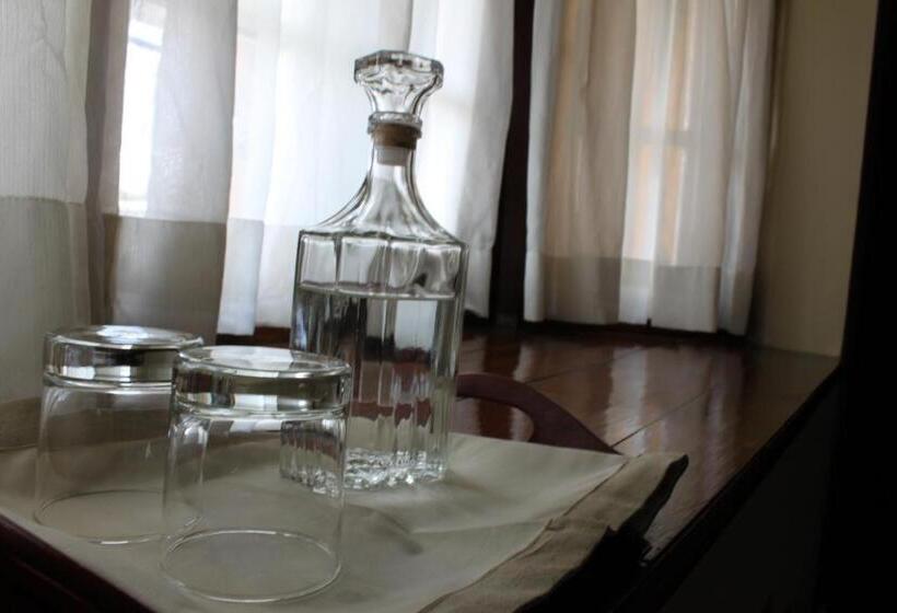 اتاق استاندارد سه نفره, Lady Horton Bungalow
