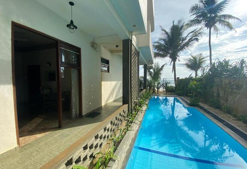 Номер Стандарт Вид на Сад, Mirage Beach House At Morava Court