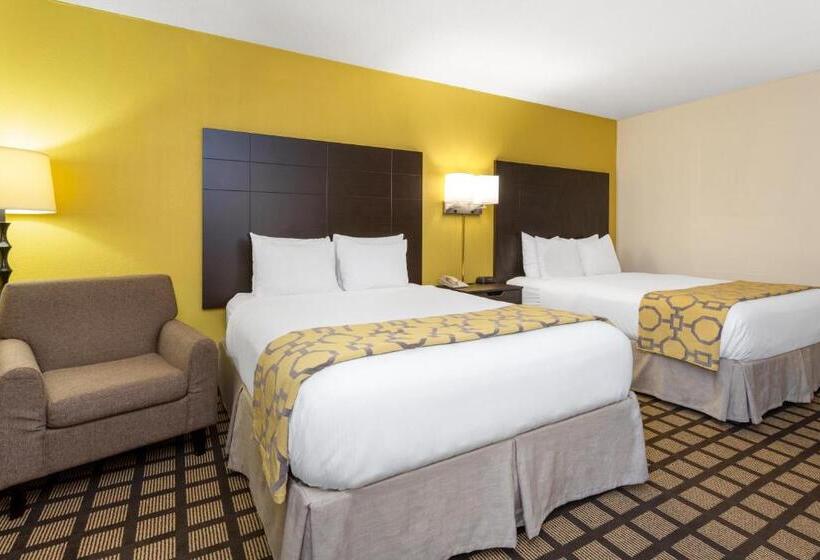 Номер Deluxe Адаптированный для Инвалидов, Baymont By Wyndham Queensbury/lake George