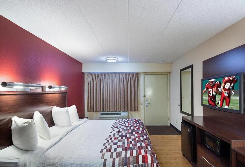 Номер Superior Адаптированный для Инвалидов, Red Roof Inn Dayton  Fairborn/ Nutter Center