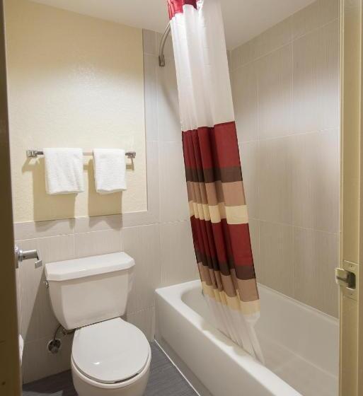 Номер Стандарт с Кухней, Red Roof Inn Houston  Brookhollow