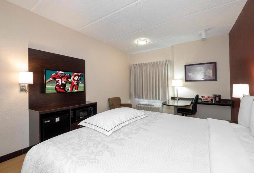 Номер Премиум, Red Roof Inn Plus Raleigh Downtown Ncsu Conv Center