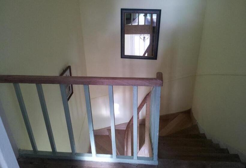 Дом 4 Спальни, Chambres D Hôtes & Gîtes Du Château De Grand Rullecourt