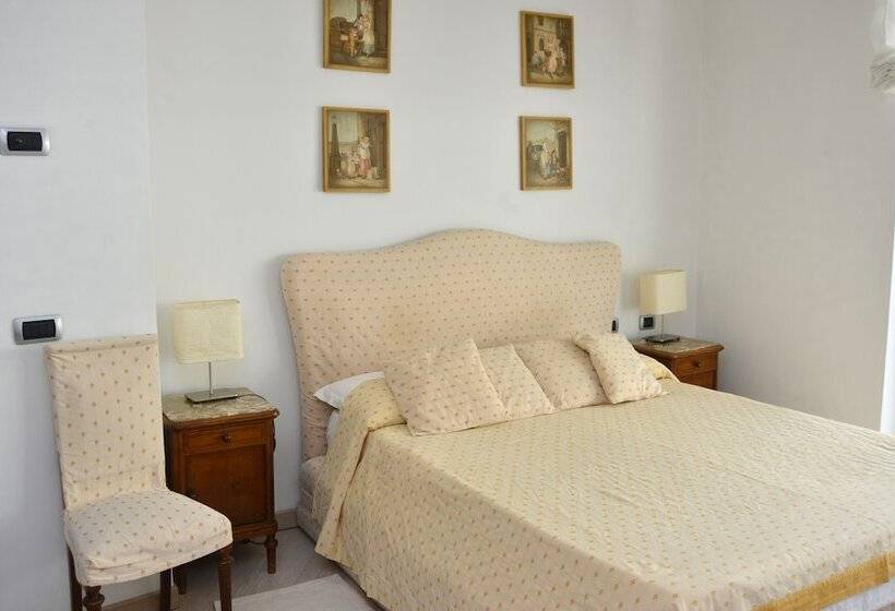 Номер Стандарт с Балконом, Maison Blanche Taormina