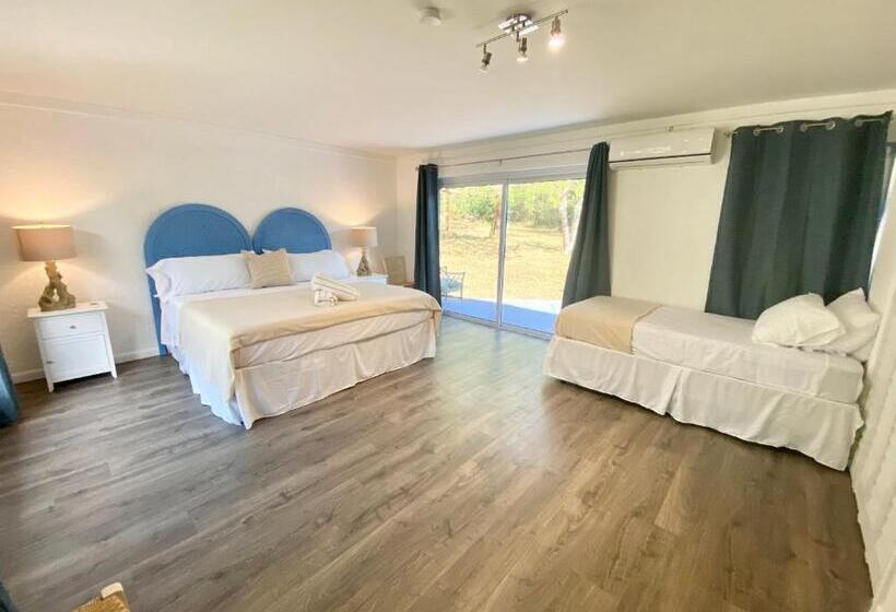 سوئیت جونیور خانوادگی, The Sunset Cove And Rainbow Room