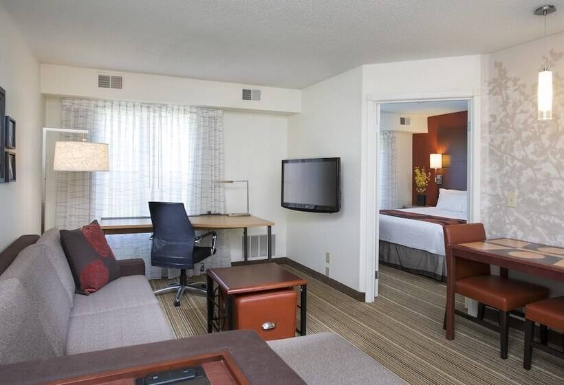 Suite, Residence Inn Rockford