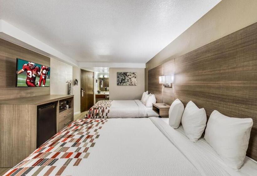 Номер Superior, Ramada By Wyndham Medford Airport North