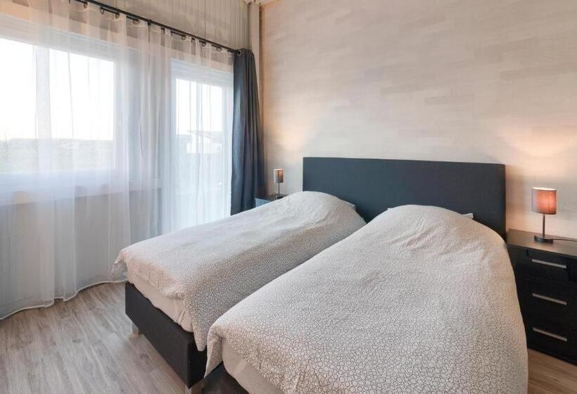 Номер Deluxe, B&b Langenberg   David Humeweg 9   1349 Da   Almere Oosterwold