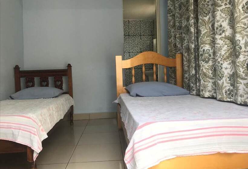 Номер Стандарт Трехместный, Pousada Paraná