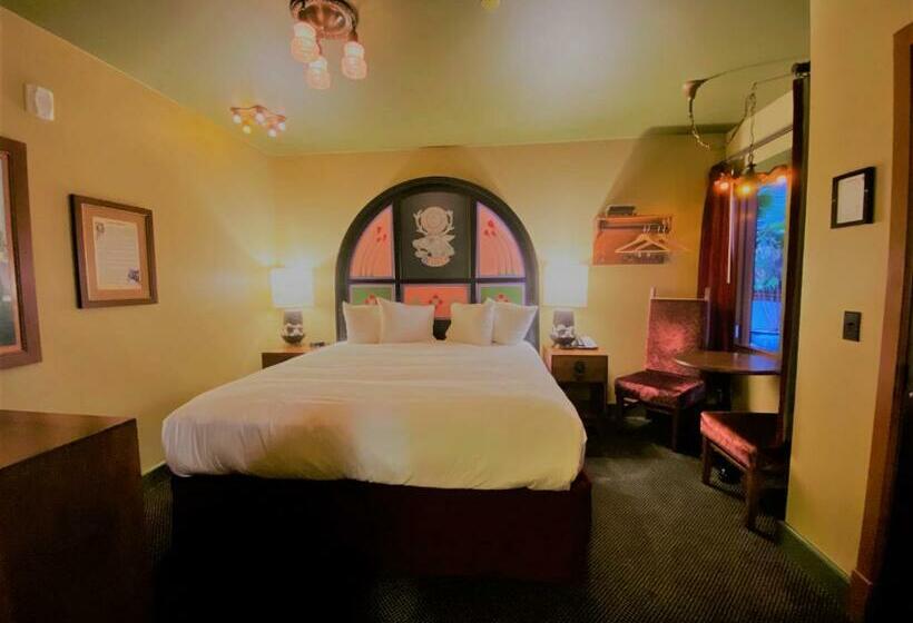 Quarto Standard Cama King, Mcmenamins Elks Temple