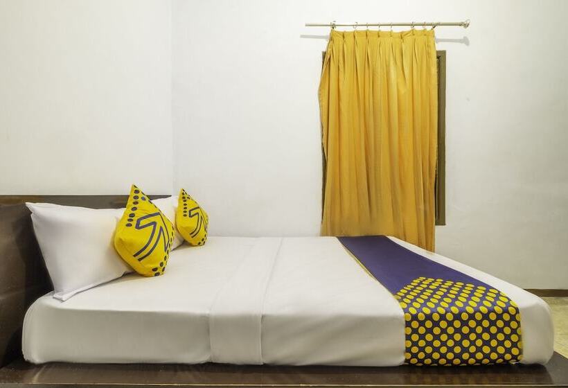 Номер Deluxe, Spot On 2395 Hotel Aden 2 Syariah