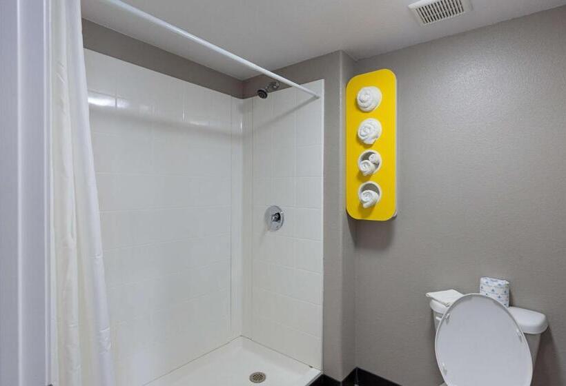 带大床的豪华间, Motel 6show Low, Az