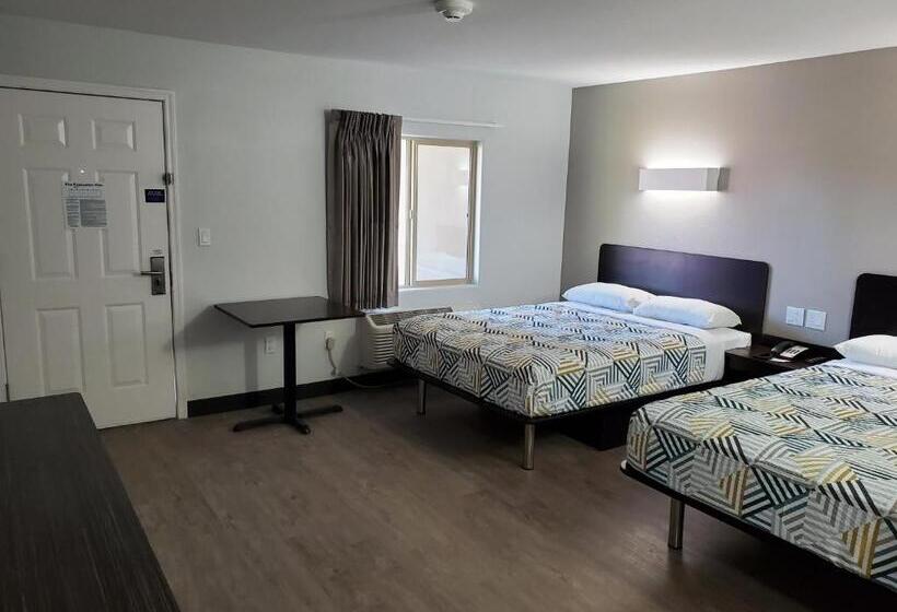 장애인을 위한 스탠다드 룸, Motel 6show Low, Az