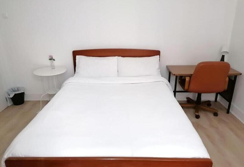 اتاق استاندارد, Chiado Open World Hostel