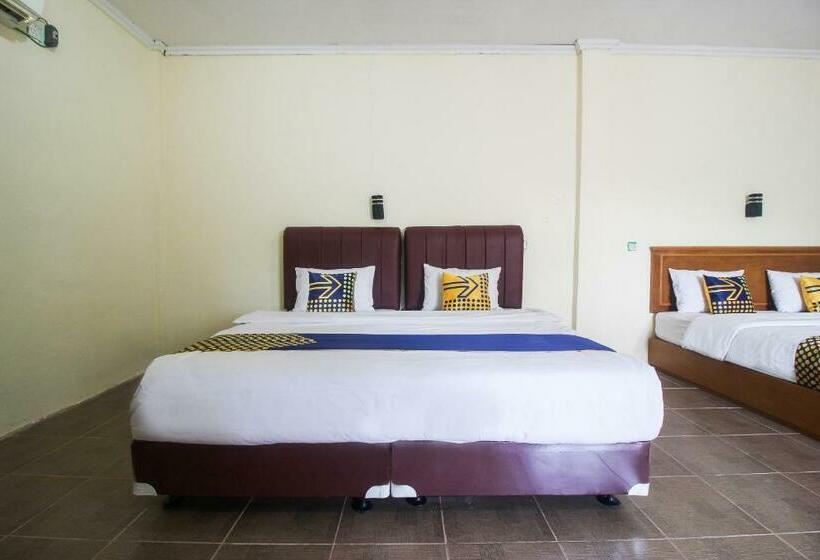 Трежместный Номер Economy, Spot On 2809 Hotel Yasmin