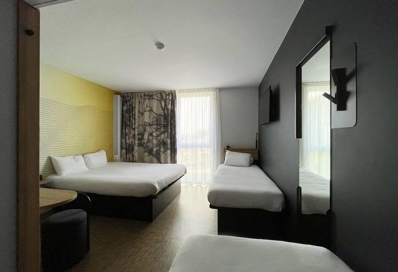 Четырехместный Номер Стандарт, B&b Hotel Compiègne
