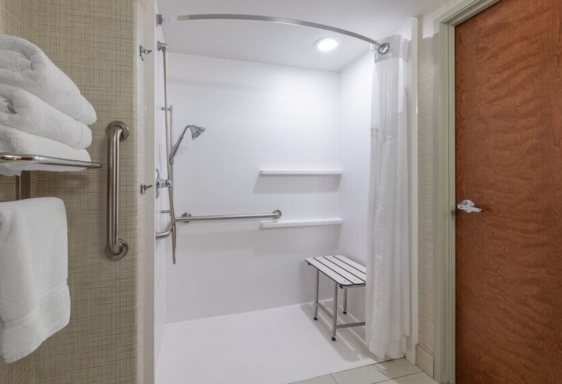 장애인을 위한 스위트, Holiday Inn Express & Suites Wheat Ridge Denver West, An Ihg