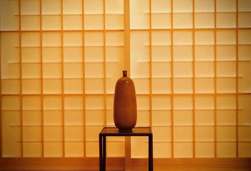اتاق لوکس, Ishibekoji Muan