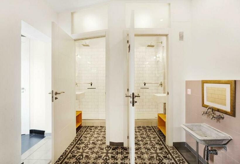 Семейный Номер Совместный Санузел, Hostel Sóller
