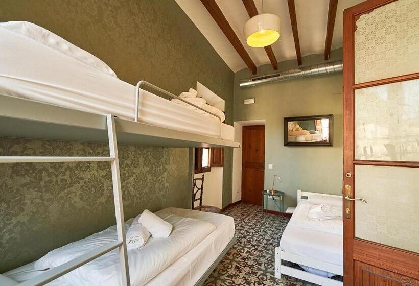 Трехместный Номер Стандарт Совместная Ванная, Hostel Sóller