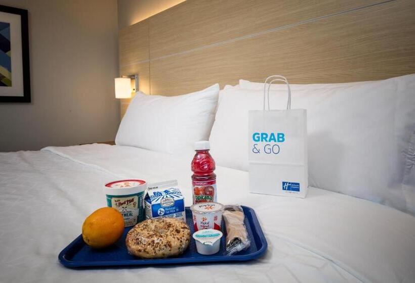 适合残疾人士使用的带超级大床的标准间, Holiday Inn Express & Suites   Bend South, An Ihg