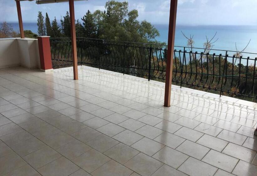 Апартаменты 3 Спальни Вид на Море, Belvedere Zakynthos Studios