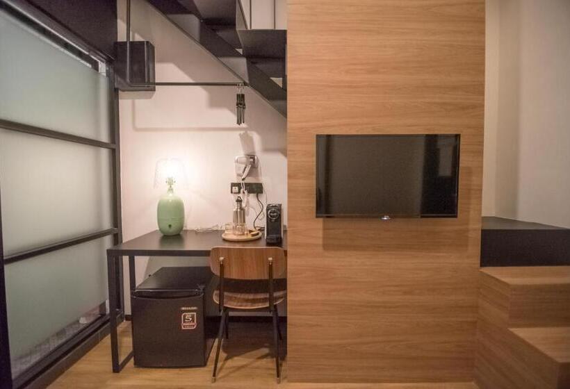 수피리어 룸, Kooning   Hostel