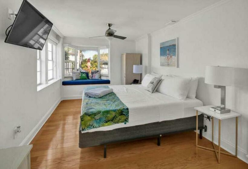 스탠다드 스튜디오 킹침대, The Villas At St Pete Beach
