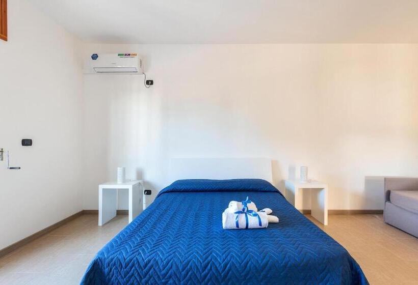 Четырехместный Номер Стандарт, Joy Home B&b