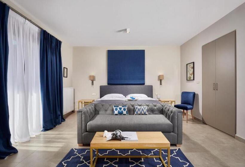 جناح جونيور مطلّ علي البحر, Sempre Viva Suites
