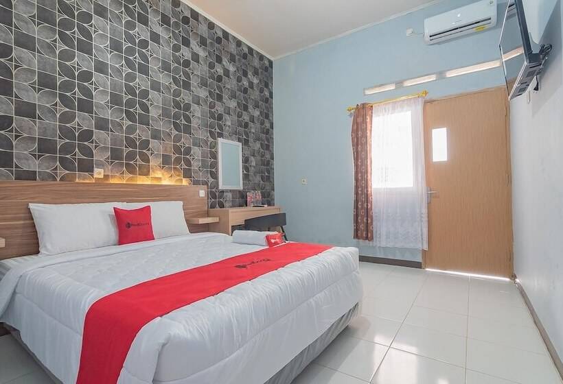 Номер Стандарт, Reddoorz Near Alun Alun Garut
