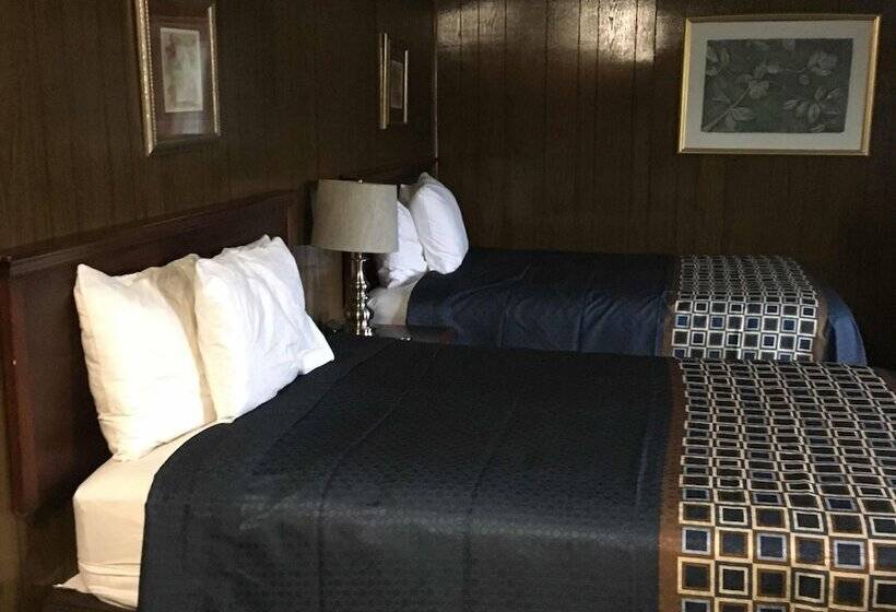 ２ダブルベッドのスタンダードルーム, Wickford Motor Inn