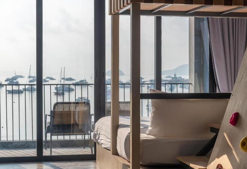 سوییت سوپریور با چشم‌انداز دریا, Arch39 Phuket Beach Front   Sha Plus